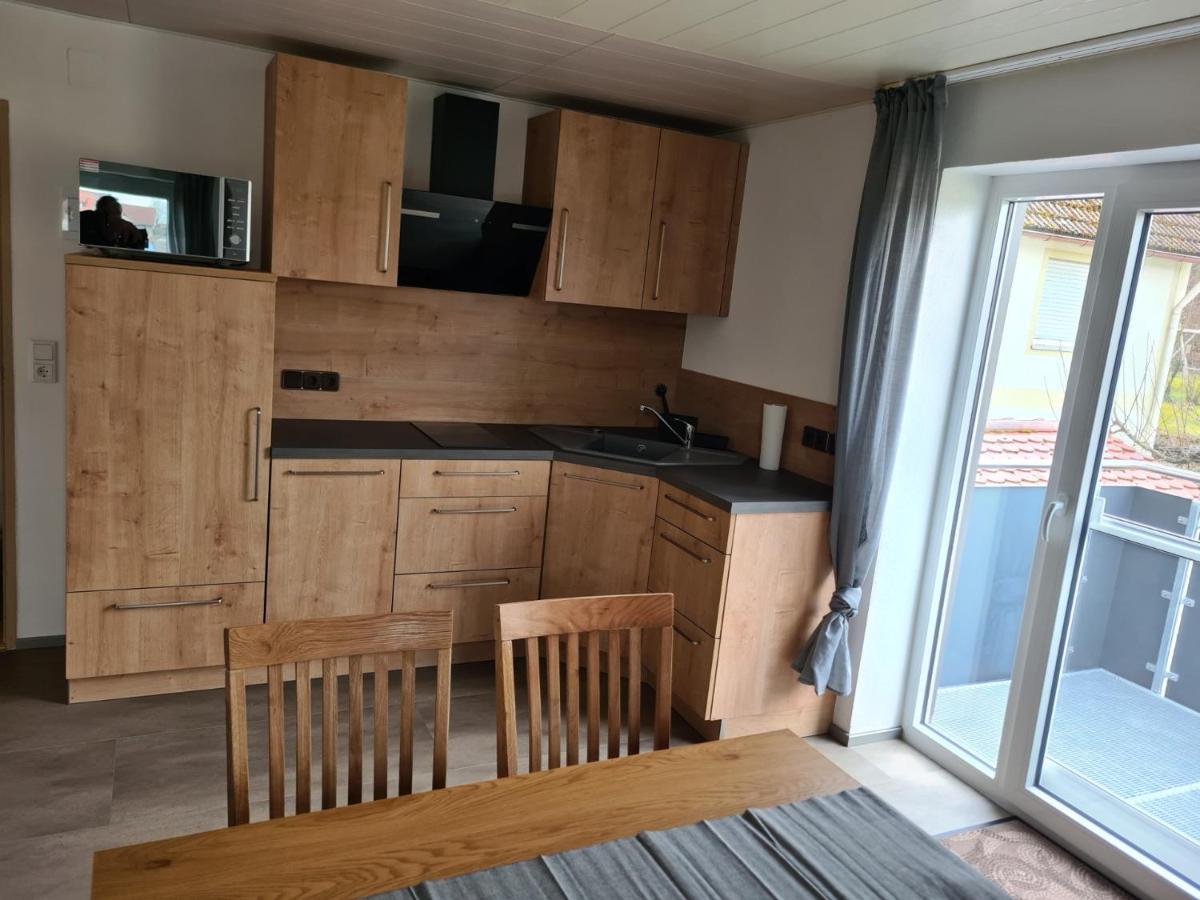 Pension Zum Grunen Wald Hotel Фойхтванген Екстериор снимка